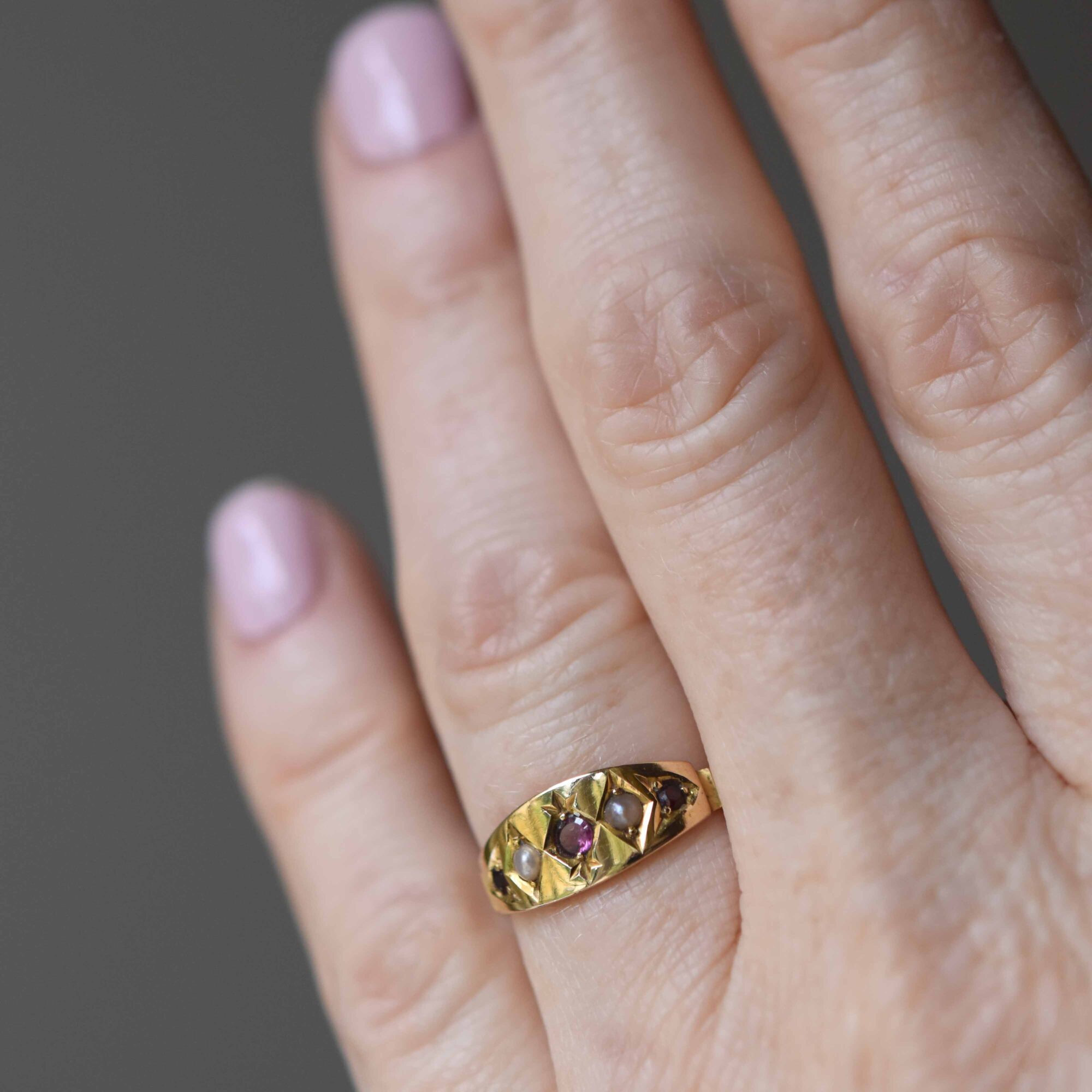 Victorian 18ct gold amethyst, garnet and pearl starburst band ring - Image 3