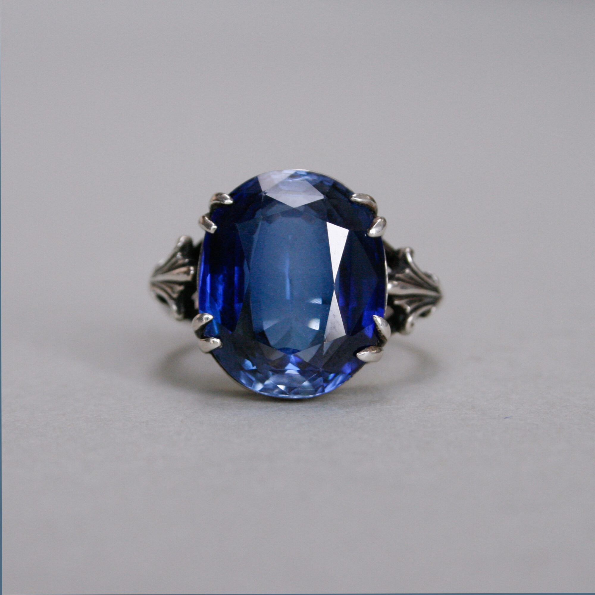 Arts and Crafts sapphire ring and earring set, attributed to Sibyl Dunlop 1920s - Image 3