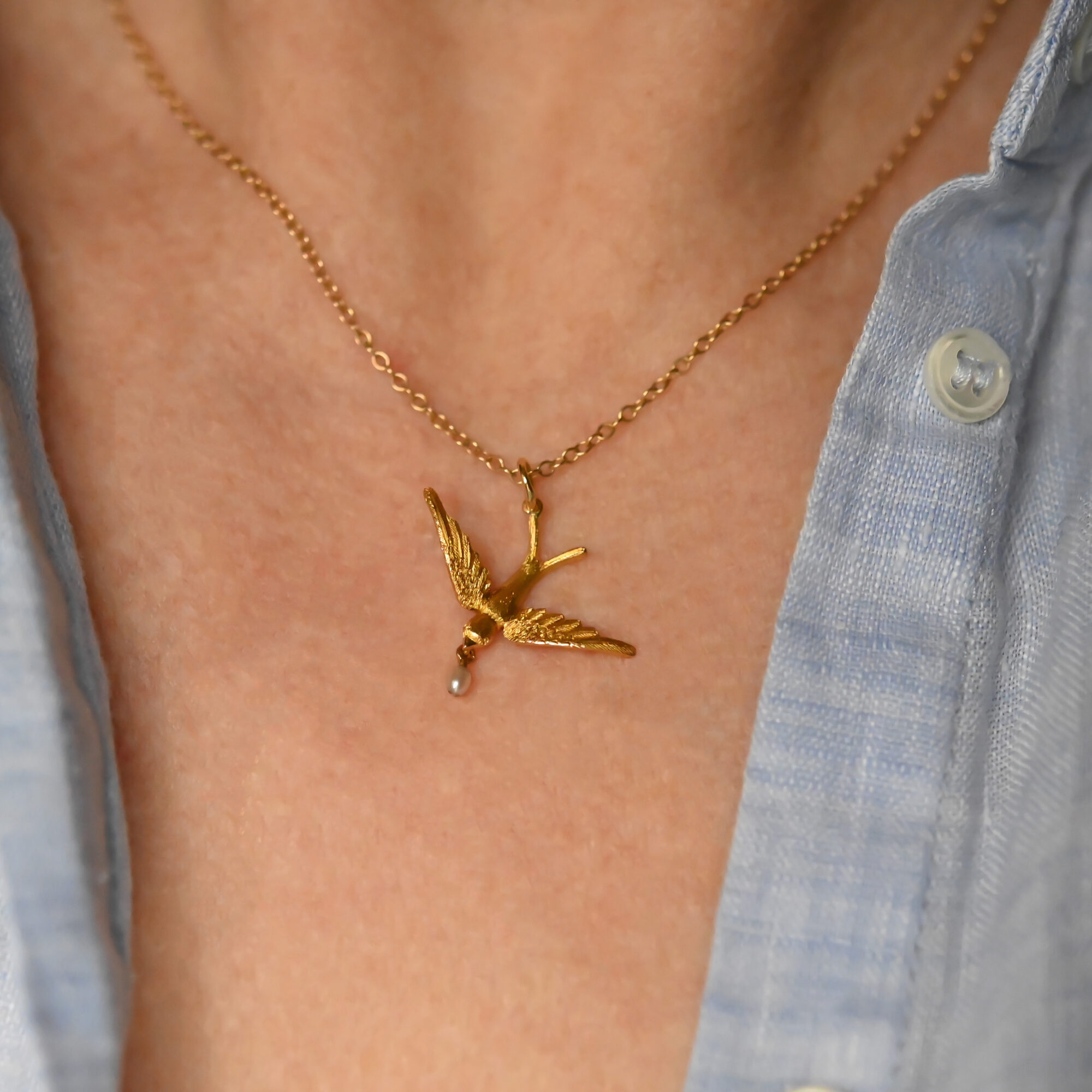Antique Edwardian 15ct gold swallow and pearl drop pendant - Image 3