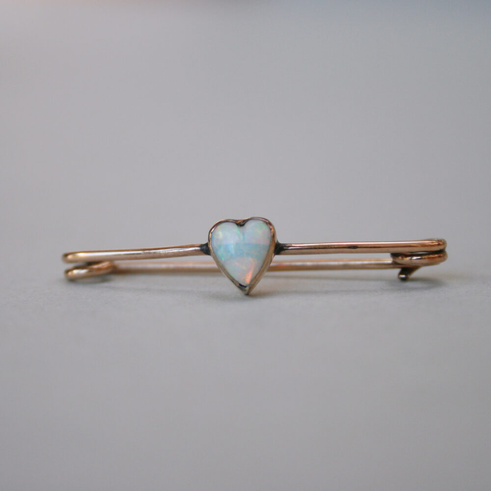 Antique Edwardian 9ct gold heart shape opal bar brooch