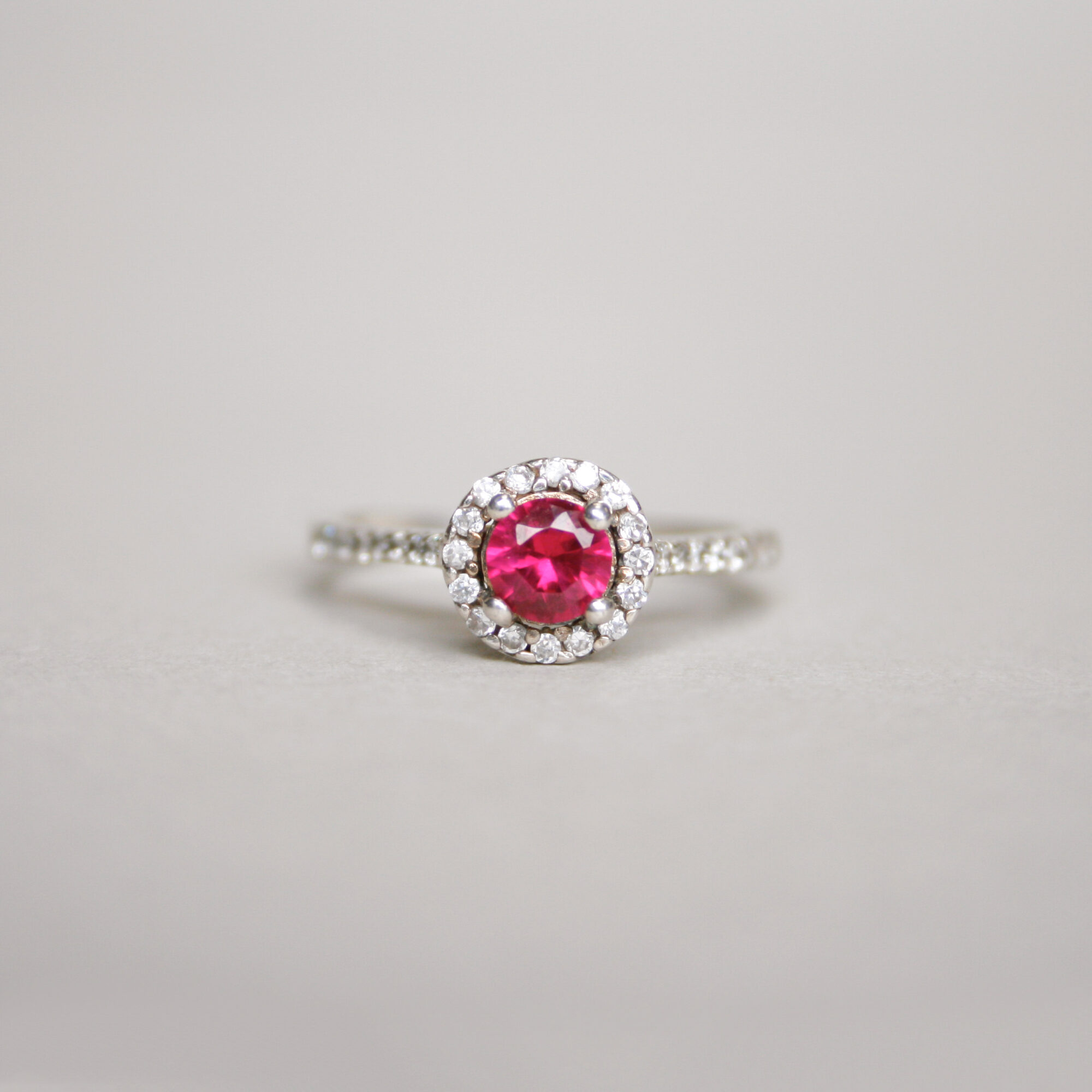 Classic 9ct white gold synthetic ruby cluster ring