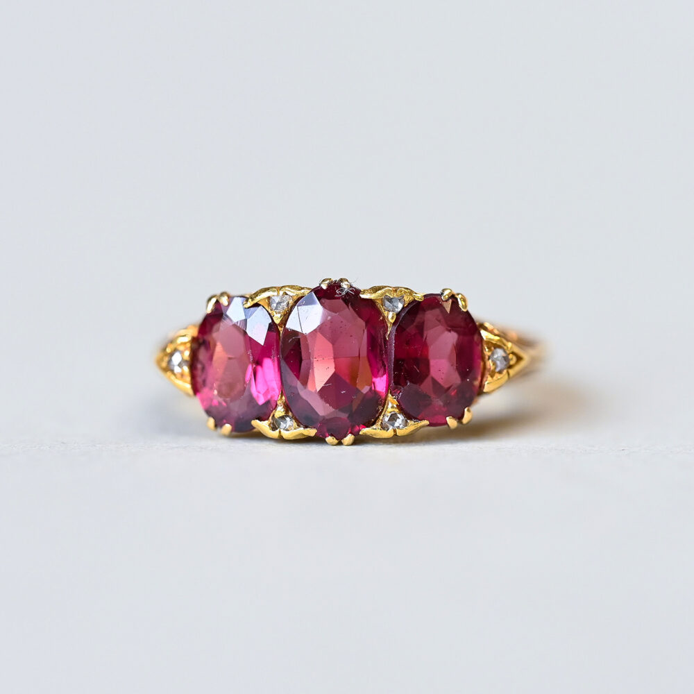 Antique Victorian 18ct gold garnet and diamond three stone ring, c.1880s